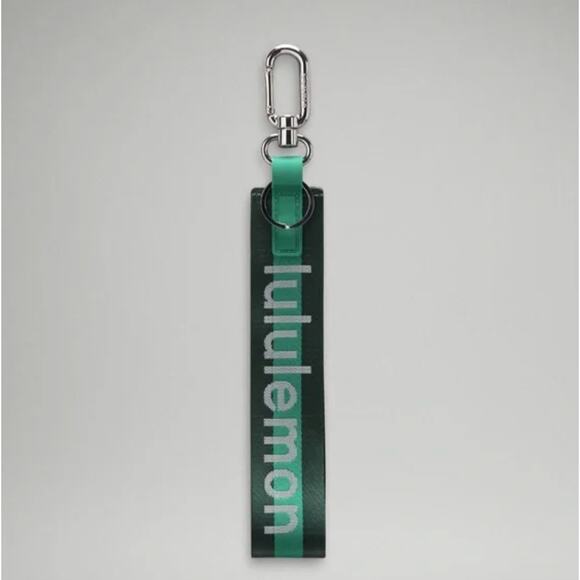 NWT Lululemon Neverlost Keychain *Wordmark Cascadia Green - Picture 1 of 3